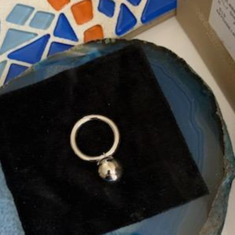 Burberry Ladies Crystal Charm Palladium-Plated Dangle Ring - Picture 4 of 10